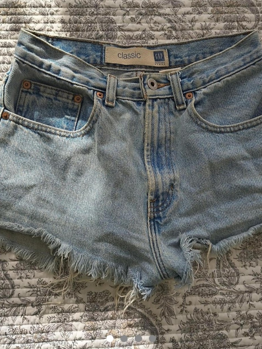 GAP Vintage Light Wash Denim Frayed Cutoff Shorts